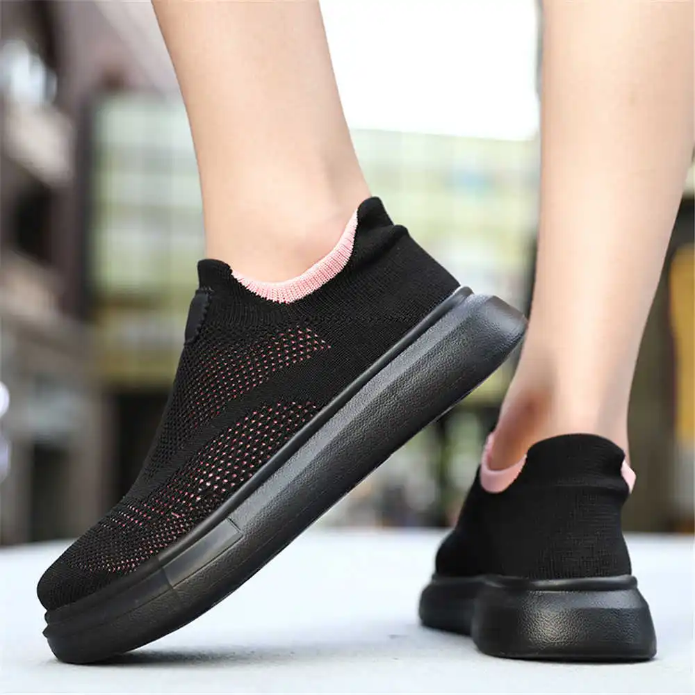 Streetwear Brands In Uk - Calze con plateau scarpe marroni per