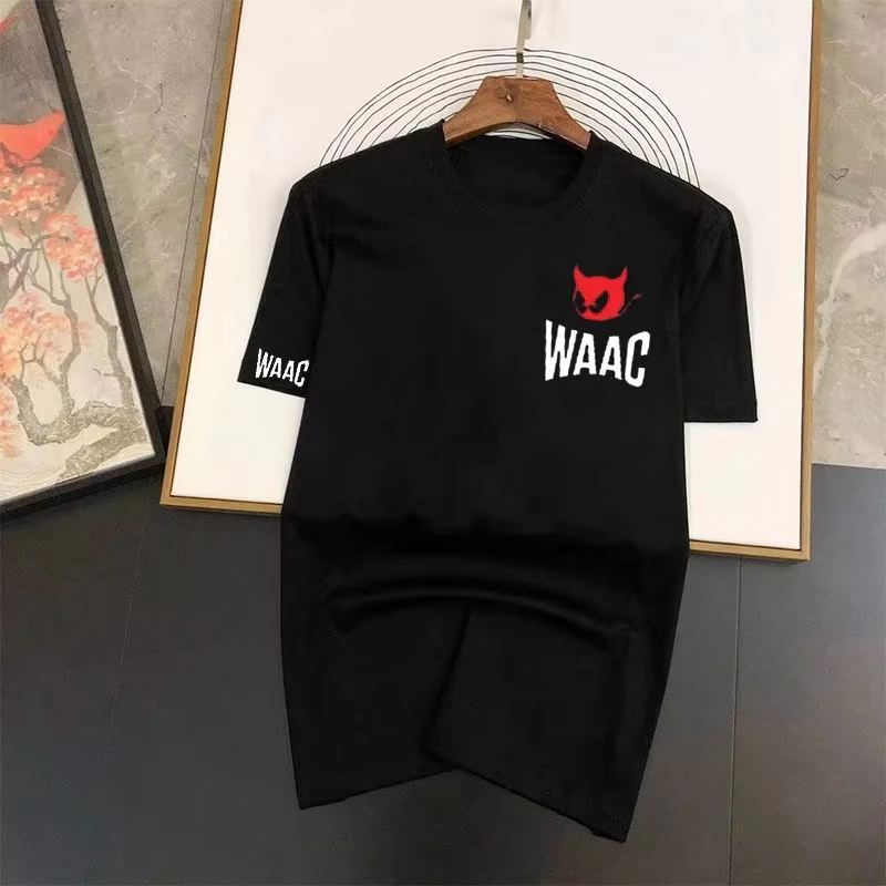 T-Shirt Classica Nera con Logo - Streetwear Brand Red Logo recensione e prezzo